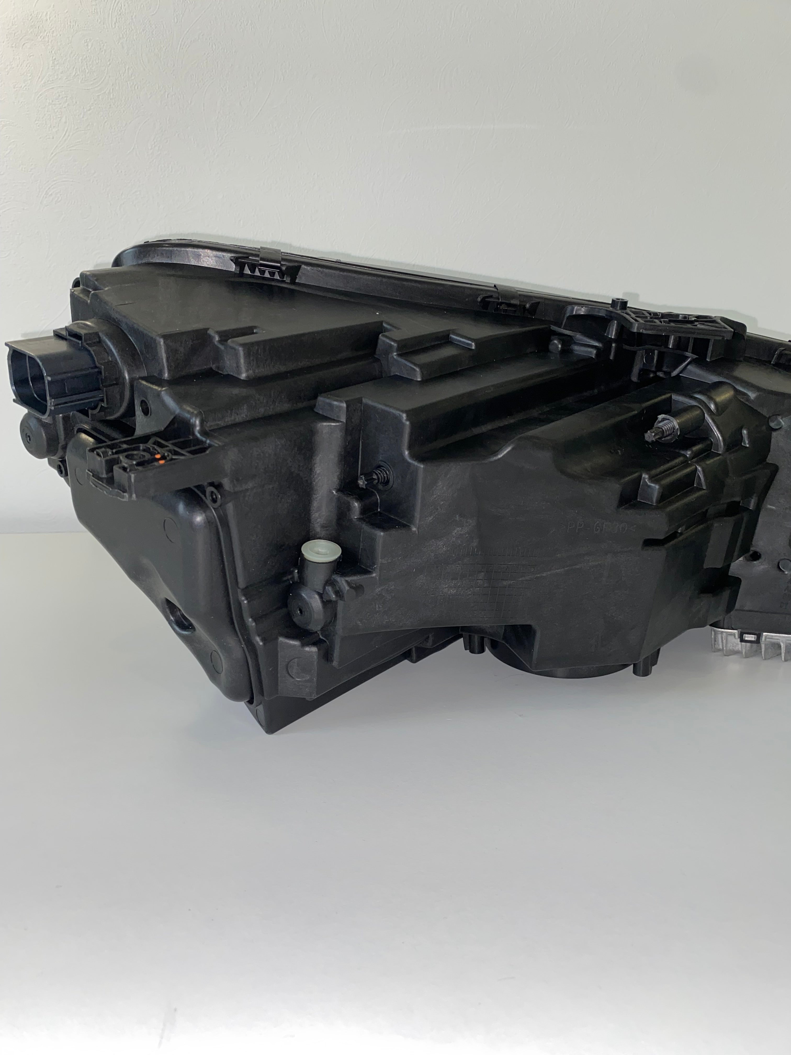 Фари Audi A4 B9 Full LED Рестайлінг 2019–2025 | Комплект L+R